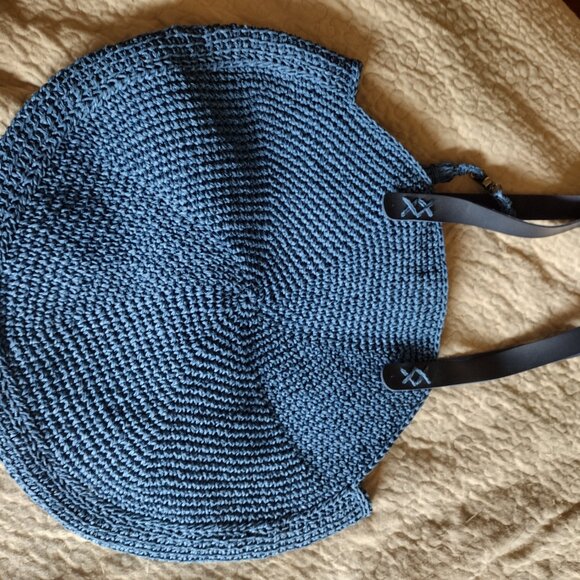 Handbag - Picture 2 of 5